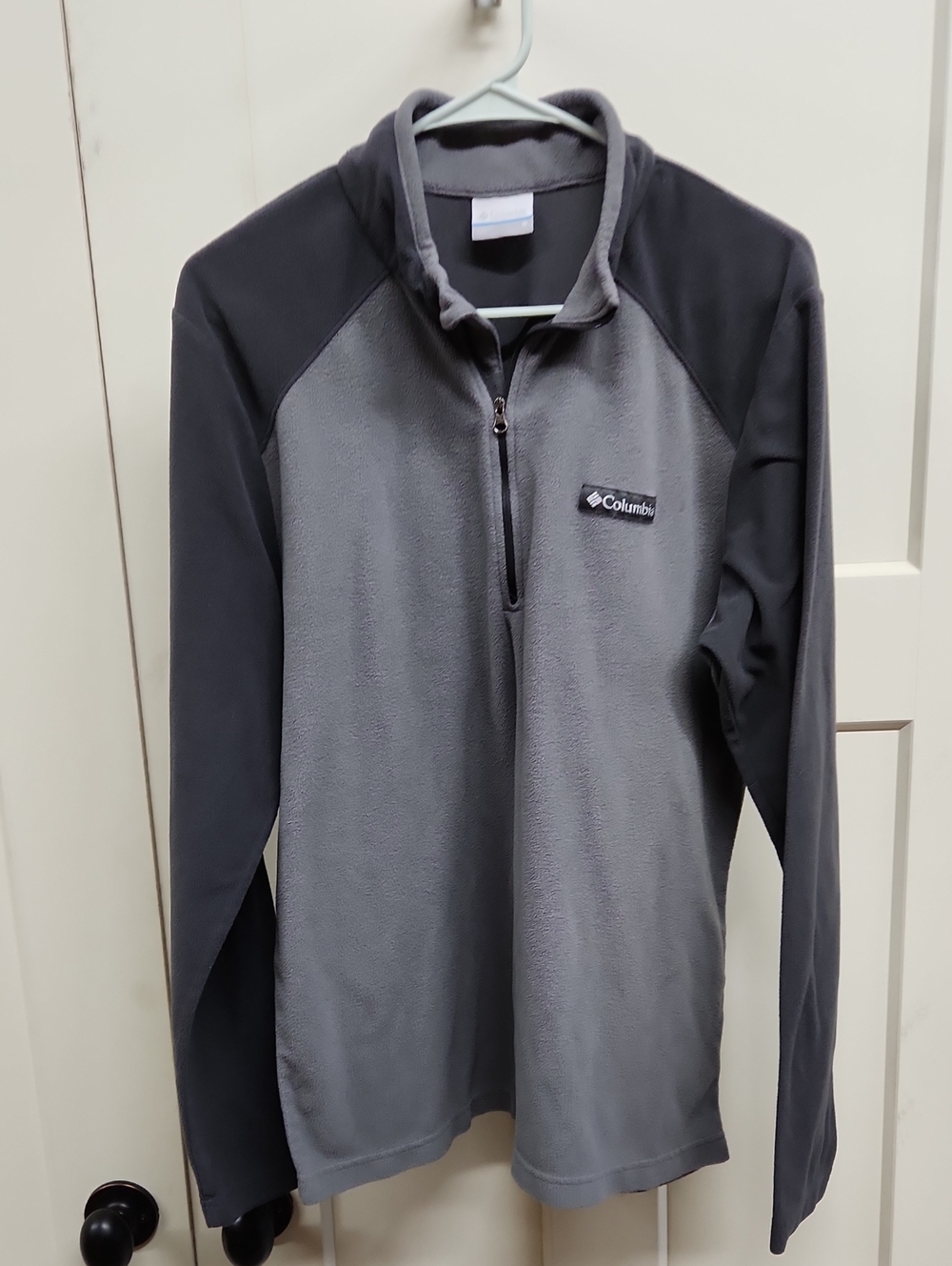 Columbia Men's Two-Tone Gray Zip Pullover